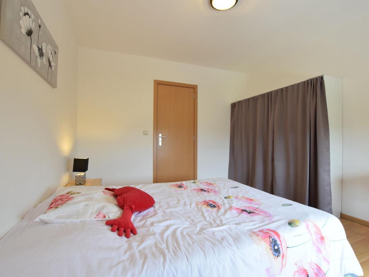 Cozy Apartment In Paliseul With Garden Carlsbourg Dış mekan fotoğraf