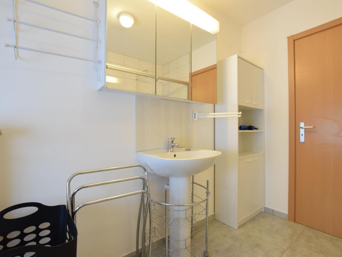 Cozy Apartment In Paliseul With Garden Carlsbourg Dış mekan fotoğraf